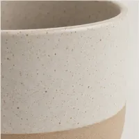 Ridge Plant Pot