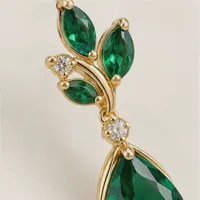 Cedar Green Crystal Earring