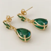 Cedar Green Crystal Earring
